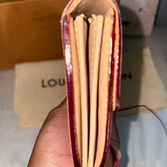 Louis Vuitton Multicolor MURAKAMI Women's Sarah Wallet - Picture 8 of 9